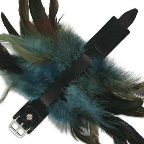 SiaLinda: Federarmband Zaha blau grau, mit Federn und schwarzem Leder, einstellbar - SiaLinda.com